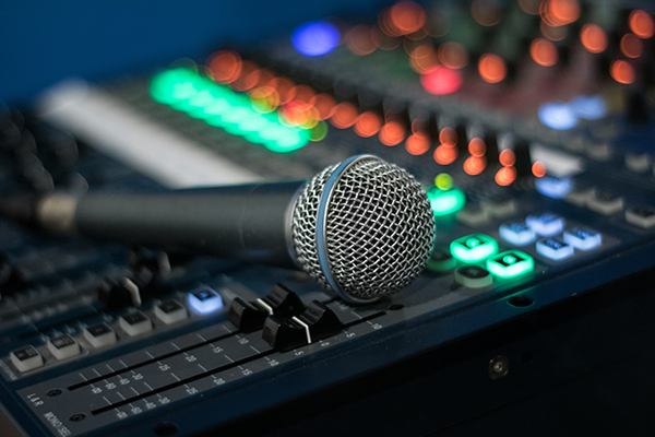 Audio equipment main image cover 1